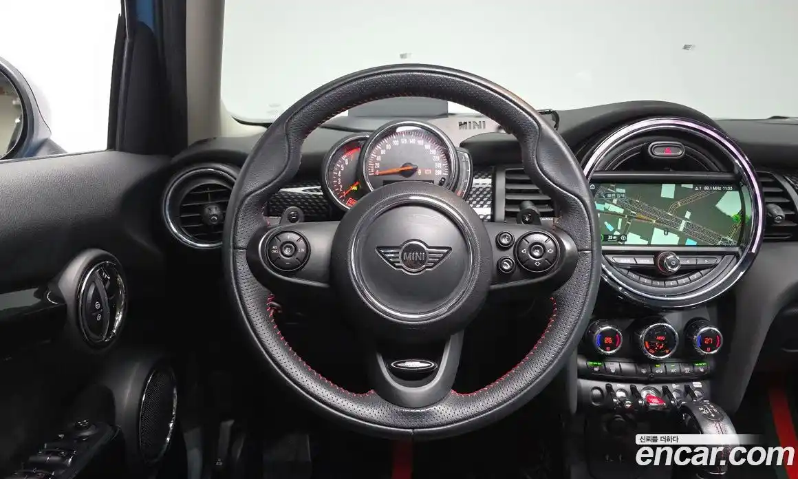 Mini Cooper 2018 2.0 гидро в Москве № 134942, фото 13