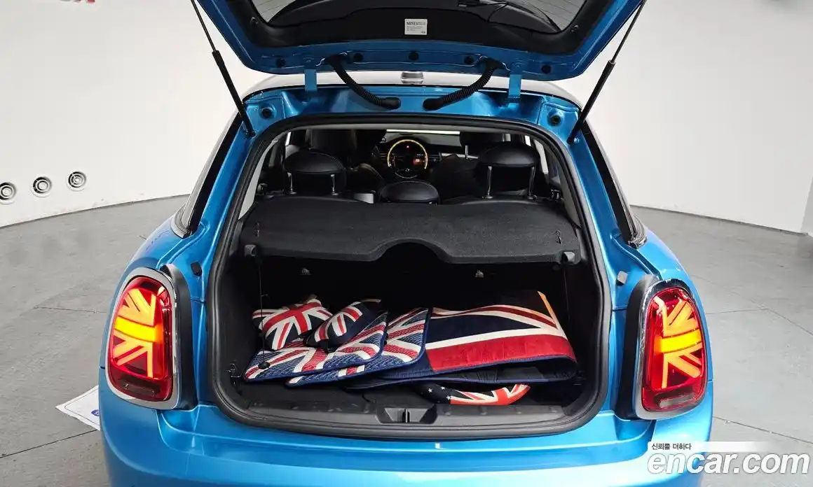 Mini Cooper 2018 2.0 гидро в Москве № 134942, фото 19