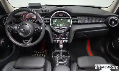 Mini Cooper 2018 2.0 гидро в Москве № 134942, миниатюра 6