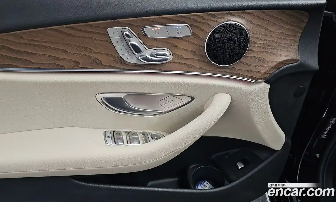 Mercedes-Benz E-Class 2022 2.0 гидро в Москве № 136330, фото 17