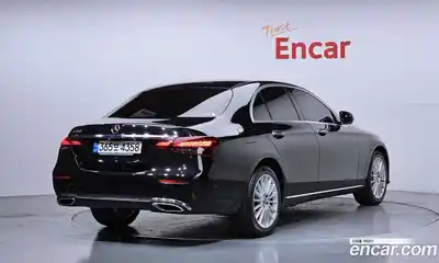 Mercedes-Benz E-Class 2022 2.0 гидро в Москве № 136330, миниатюра 2