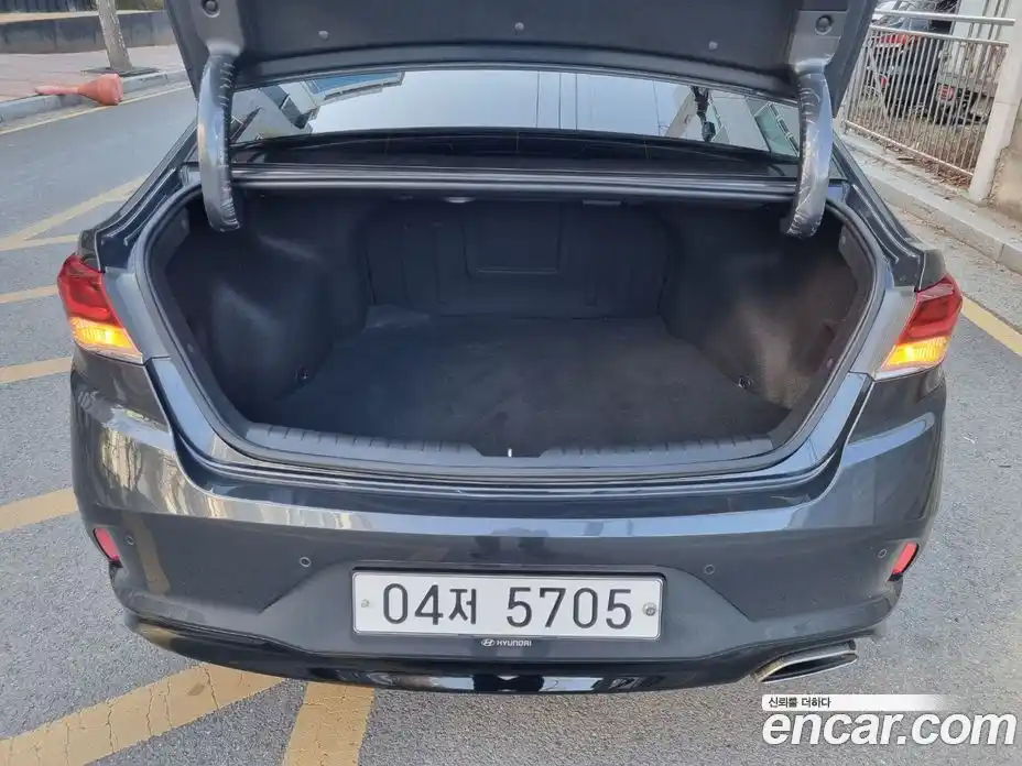 Hyundai Sonata 2018 2.0 гидро в Москве № 1464813, фото 9