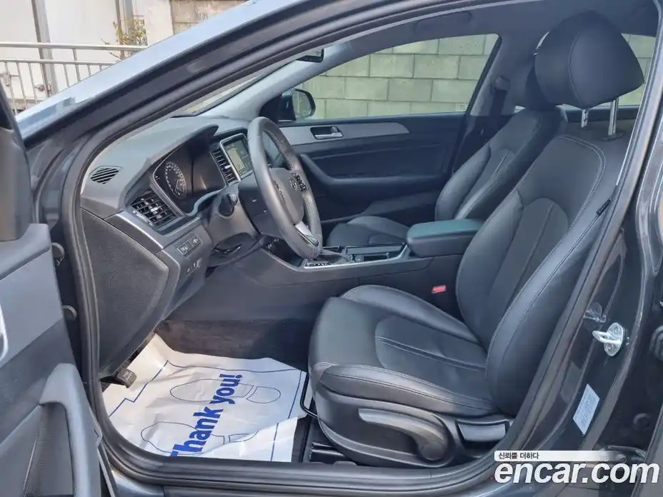 Hyundai Sonata 2018 2.0 гидро в Москве № 1464813, фото 10