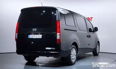 Hyundai Staria 2025 2.2 гидро в Москве № 1537410, миниатюра 2