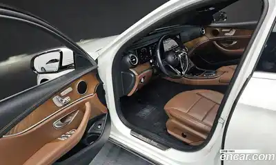 Mercedes-Benz E-Class 2021 2.0 гидро в Москве, миниатюра 11