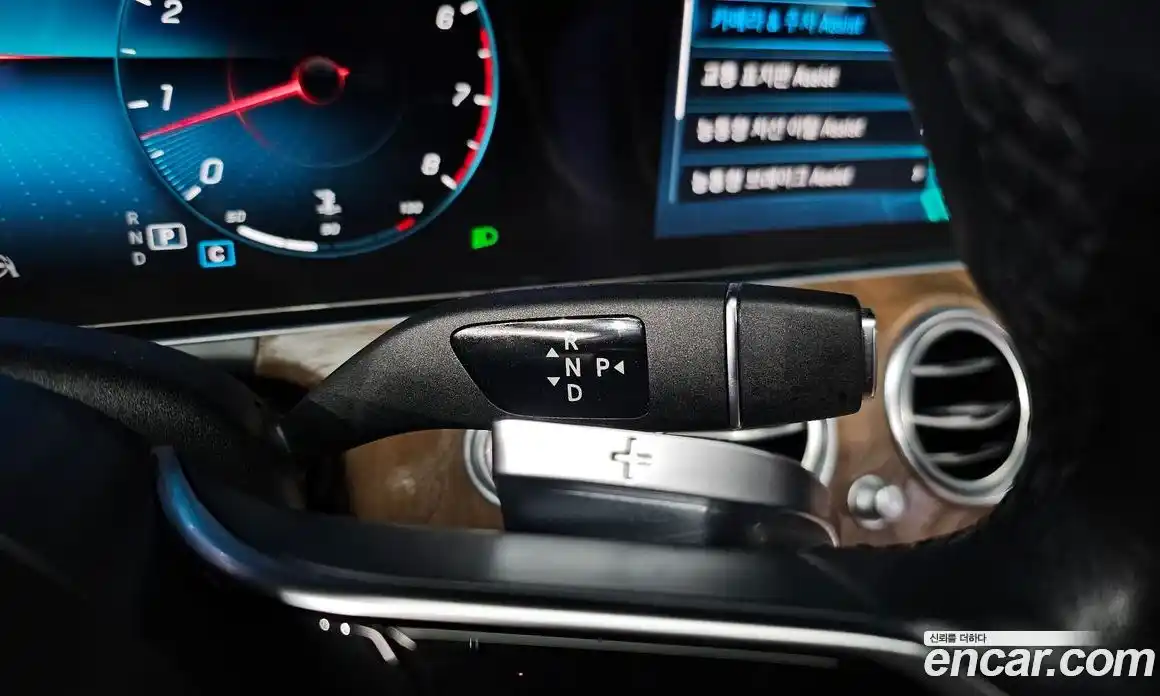 Mercedes-Benz E-Class 2021 2.0 гидро в Москве, фото 9