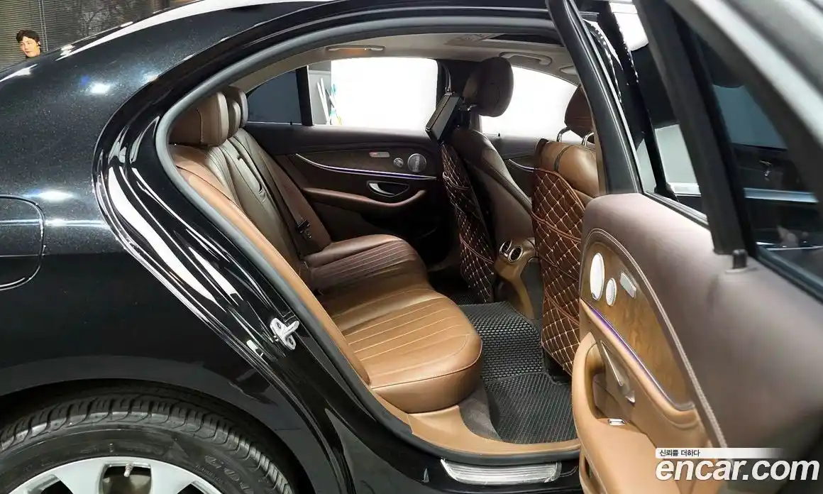 Mercedes-Benz E-Class 2020 2.0 гидро в Москве, фото 11