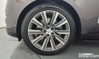 Land Rover Range-Rover 2024 3.0 гидро в Москве № 165923, миниатюра 9