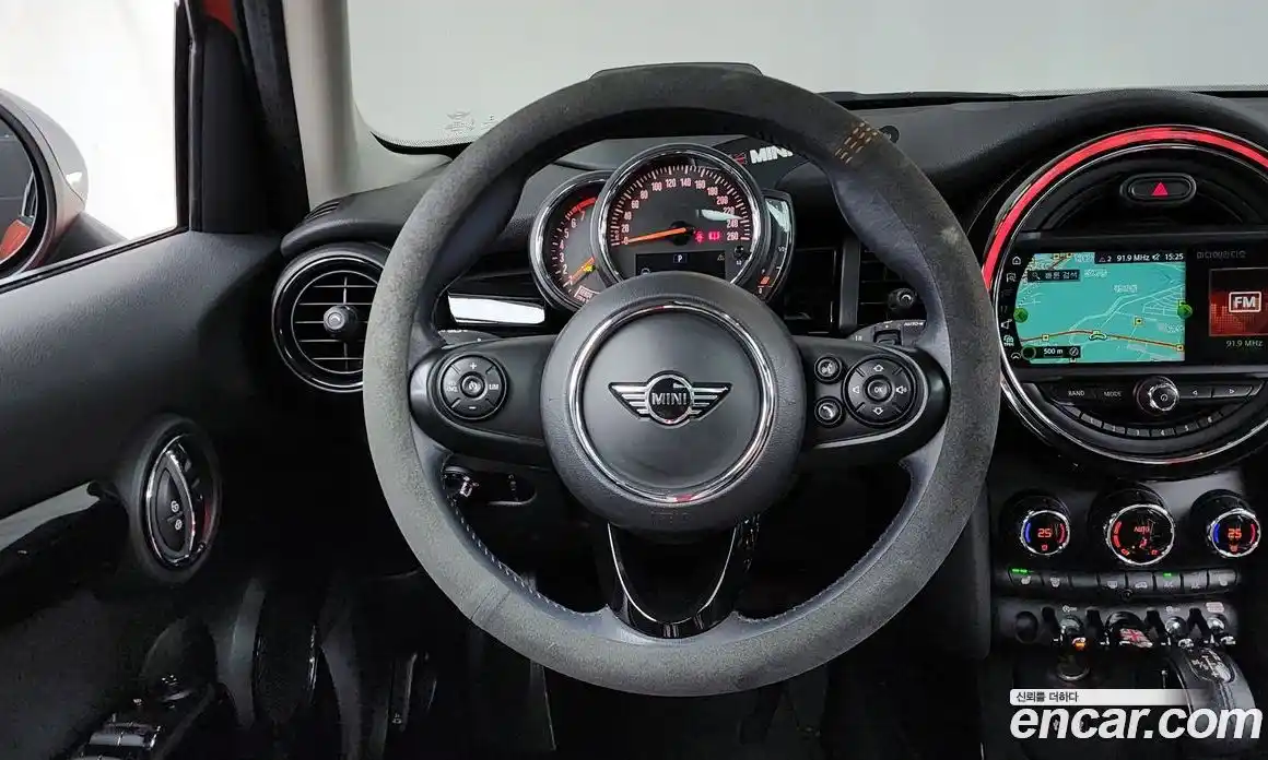 Mini Cooper 2018 1.5 гидро в Москве № 167239, фото 13