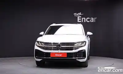 Volkswagen Touareg 2024 3.0 гидро в Москве № 168388, миниатюра 2