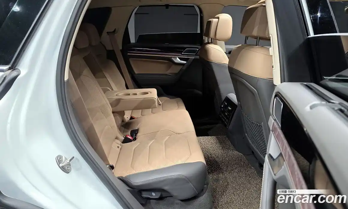 Volkswagen Touareg 2024 3.0 гидро в Москве № 168501, фото 12