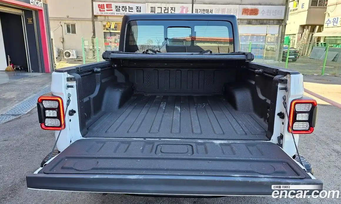 Jeep Gladiator 2021 3.6 гидро в Москве № 169546, фото 20