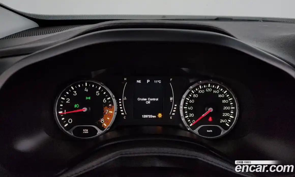 Jeep Renegade 2016 2.4 гидро в Москве № 169899, фото 8