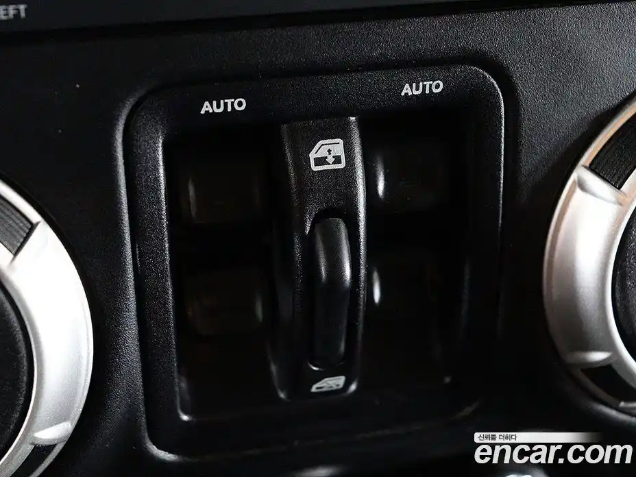 Jeep Wrangler 2017 3.6 гидро в Москве № 170081, фото 15