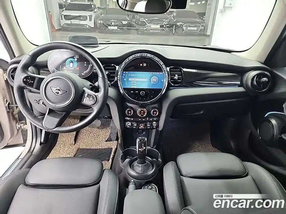 Mini Cooper 2024 1.5 гидро в Москве № 1764652, фото 7