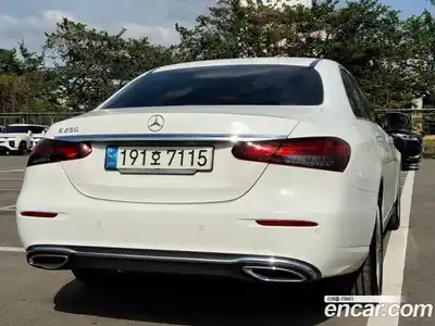 Mercedes-Benz E-Class 2023 2.0 гидро в Москве № 1978833, миниатюра 2