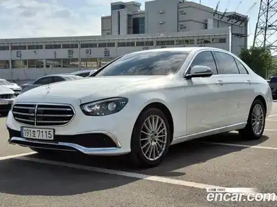 Mercedes-Benz E-Class 2023 2.0 гидро в Москве № 1978833, миниатюра 3