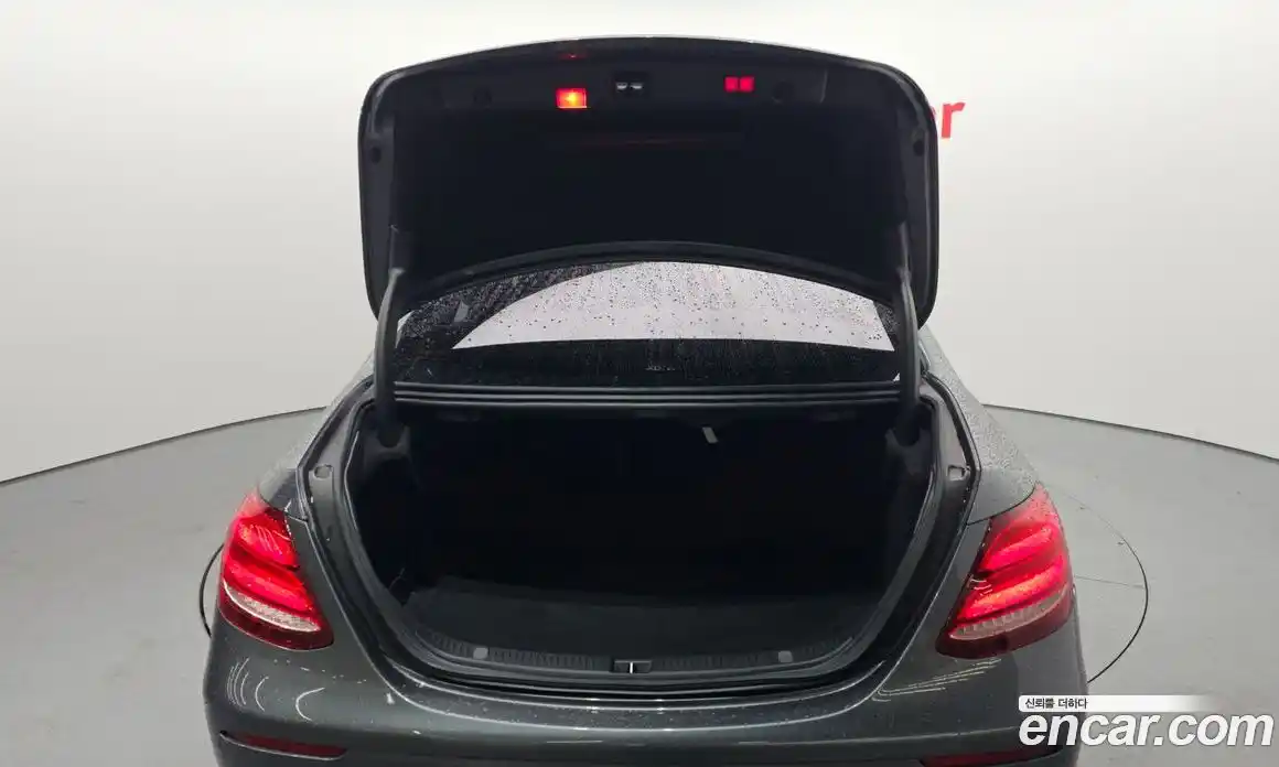 Mercedes-Benz E-Class 2017 2.0 гидро в Москве № 1981057, фото 20