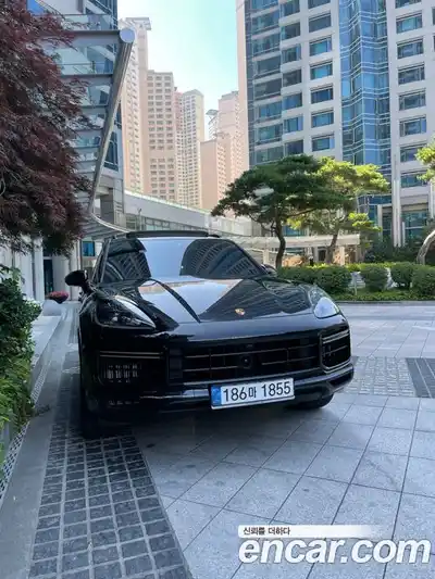 Porsche Cayenne, 2021