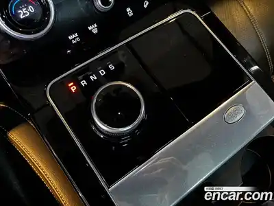 Land Rover Range-Rover Velar 2020 3.0 гидро в Москве № 1981973, миниатюра 9