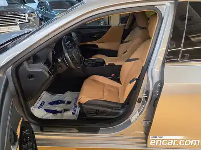 Lexus ES 2021 2.5 вариатор в Москве № 1982350, миниатюра 10