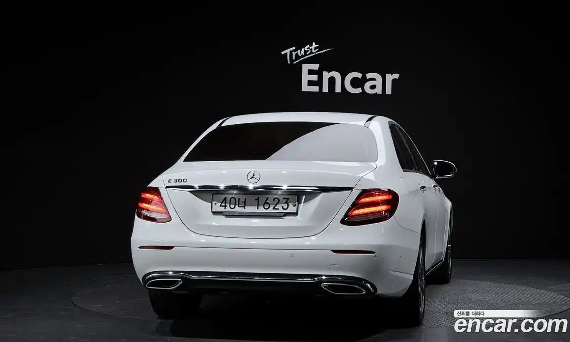 Mercedes-Benz E-Class 2019 2.0 гидро в Москве № 212176, фото 4