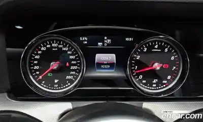 Mercedes-Benz E-Class 2019 2.0 гидро в Москве № 212176, миниатюра 8