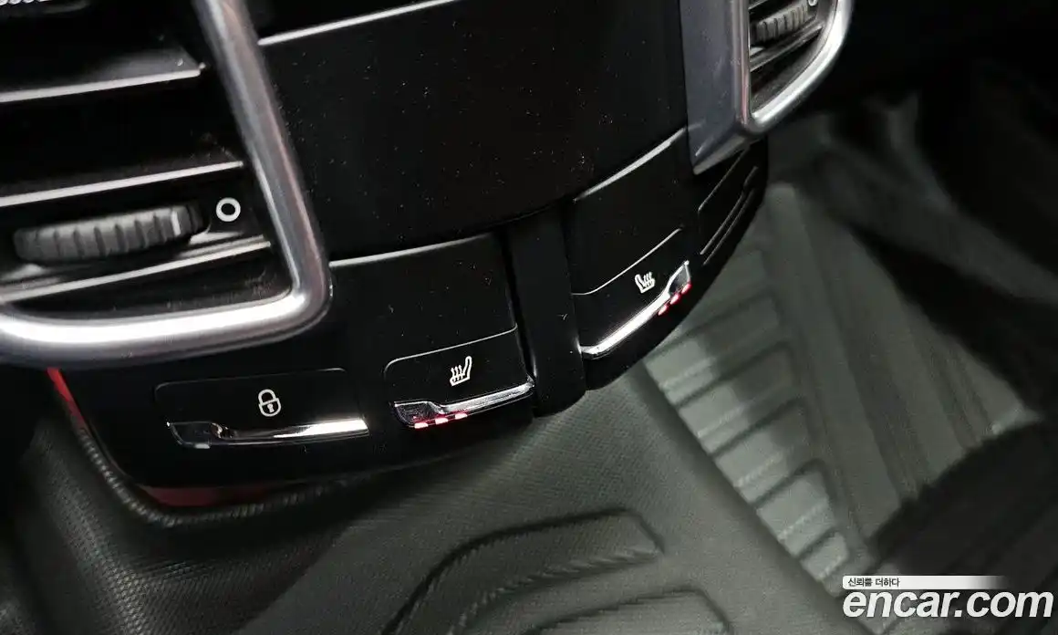 Porsche Cayenne 2015 3.0 гидро в Москве № 213281, фото 17