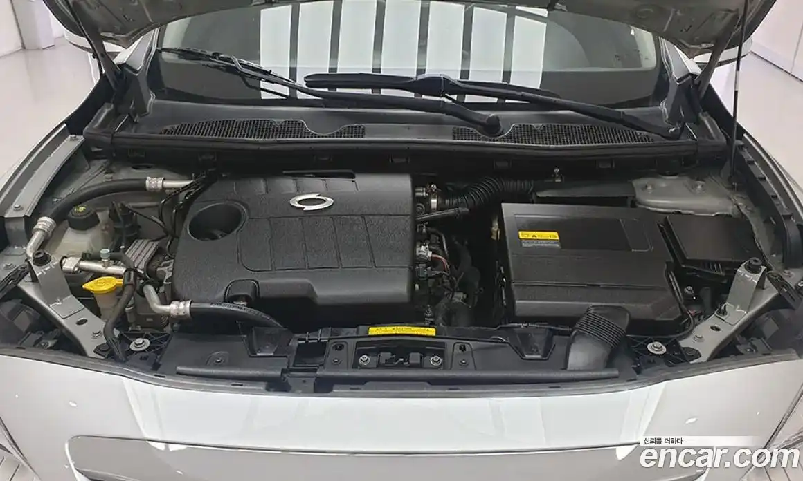 Renault SM3 2010 1.6 механика в Москве № 227374, фото 17