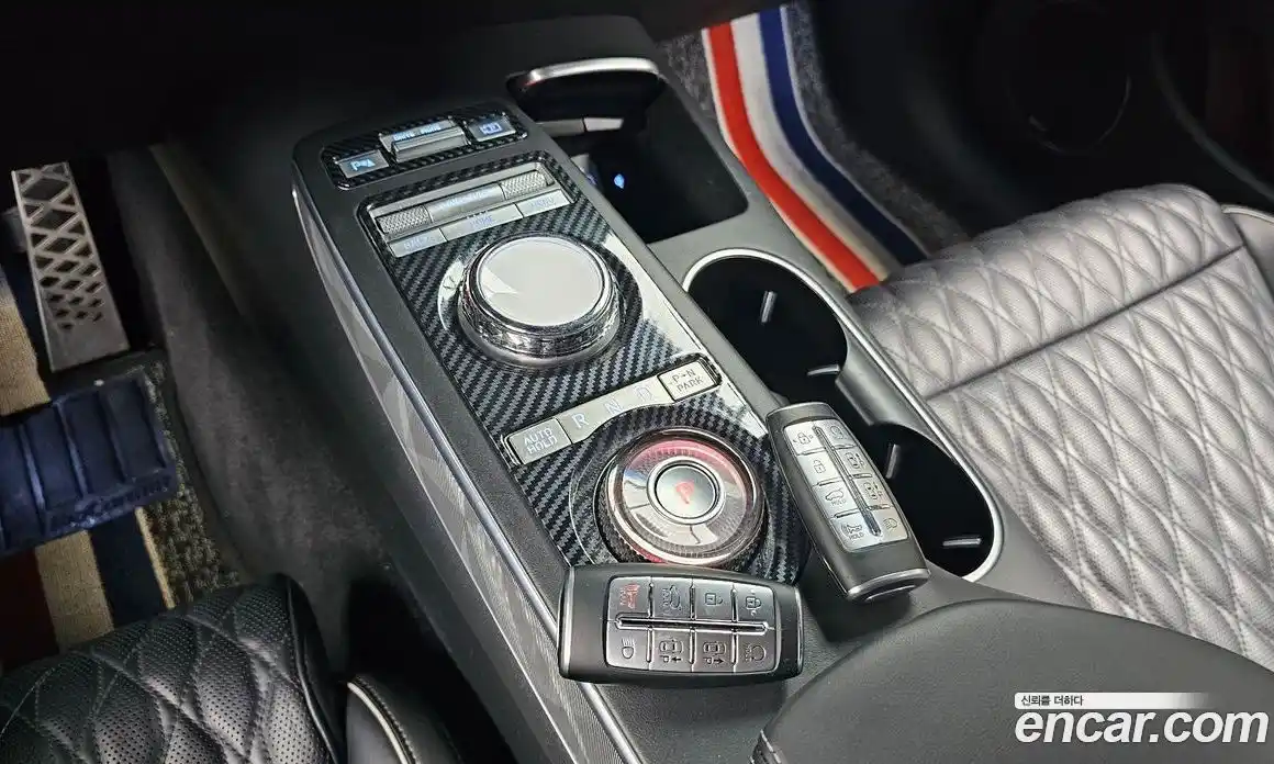 Genesis GV70 2021 2.5 гидро в Москве № 23173, фото 9