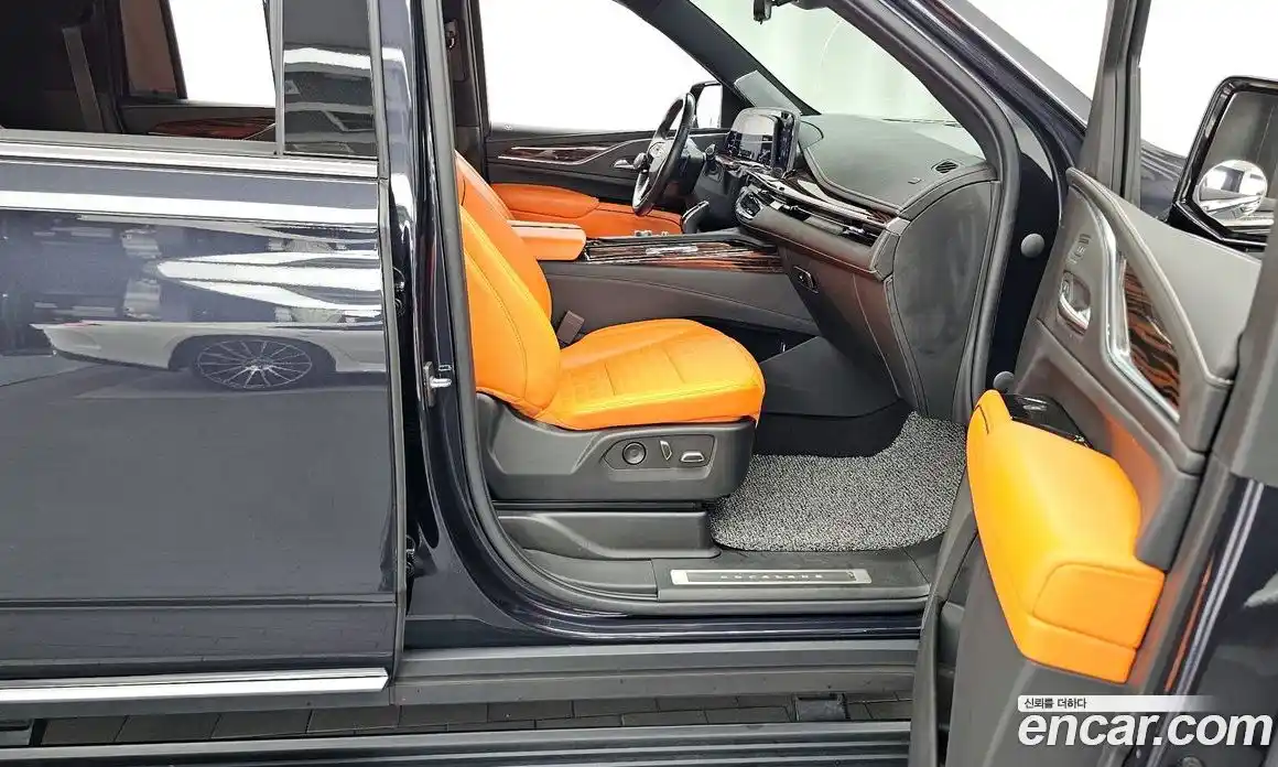 Cadillac Escalade 2022 6.2 гидро в Москве № 256481, фото 11