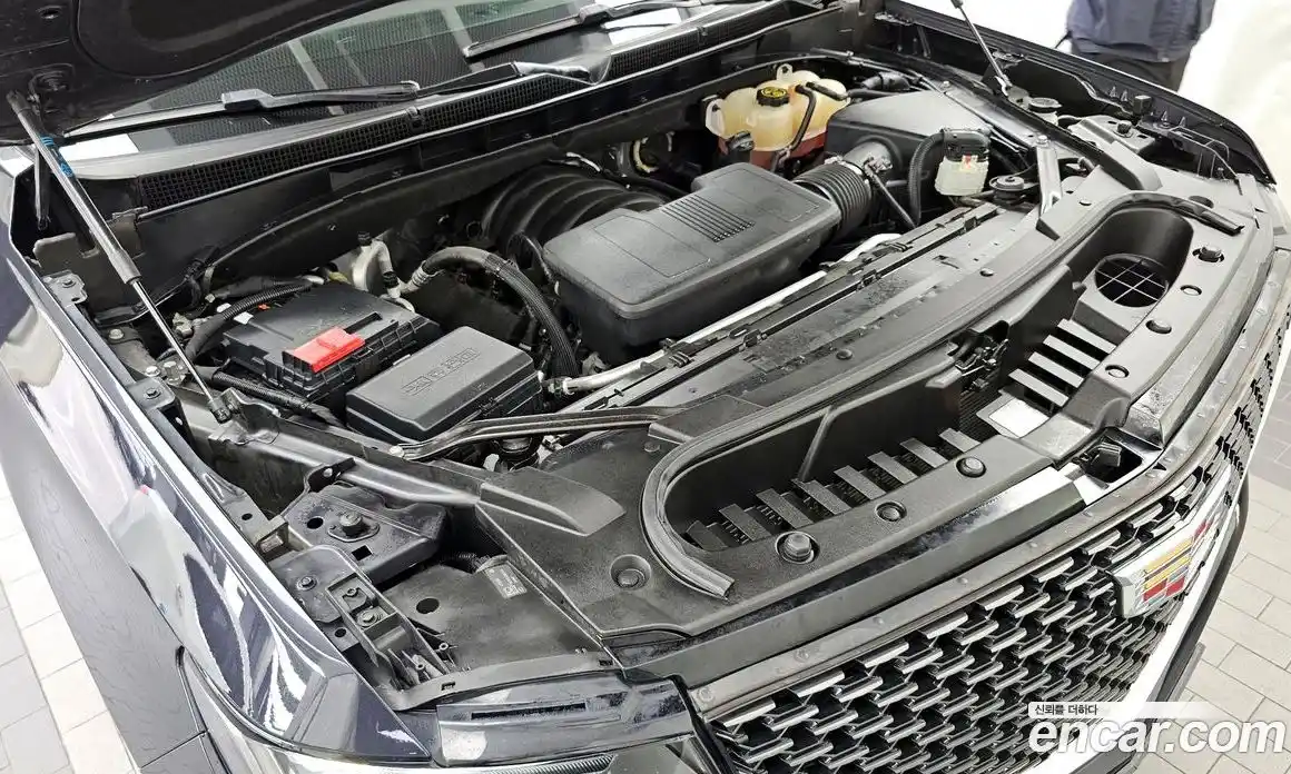 Cadillac Escalade 2022 6.2 гидро в Москве № 256481, фото 6