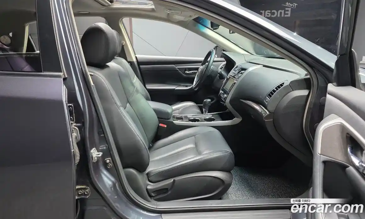 Nissan Altima 2013 2.5 гидро в Москве № 284948, фото 11
