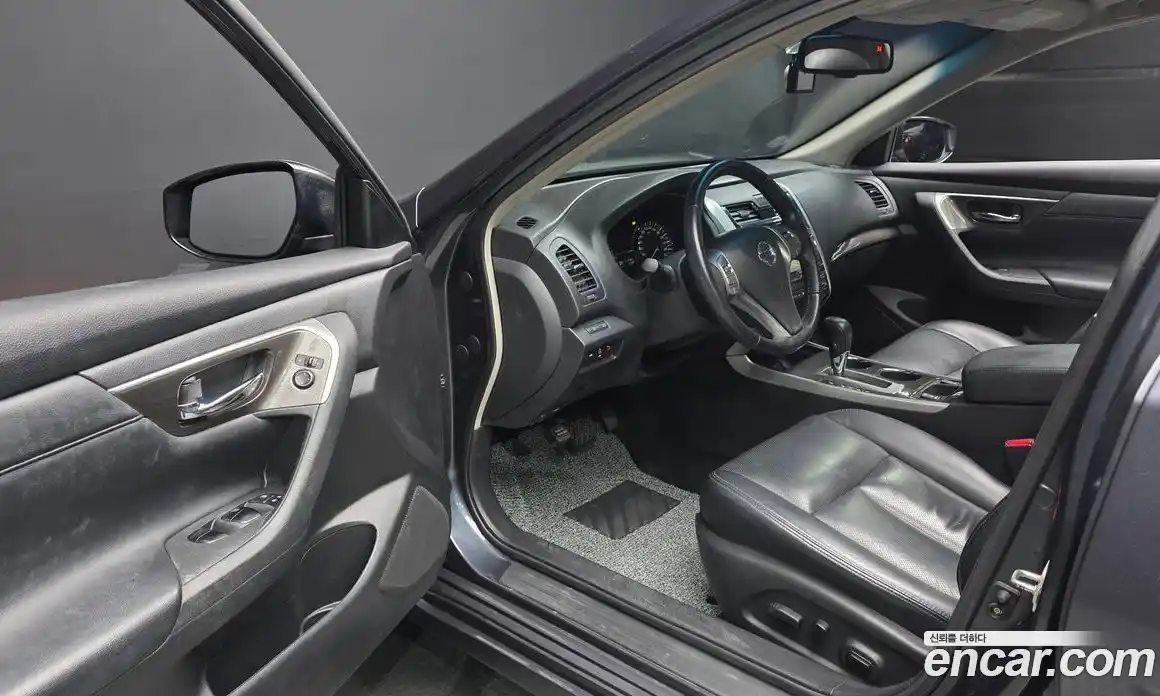 Nissan Altima 2013 2.5 гидро в Москве № 284948, фото 10