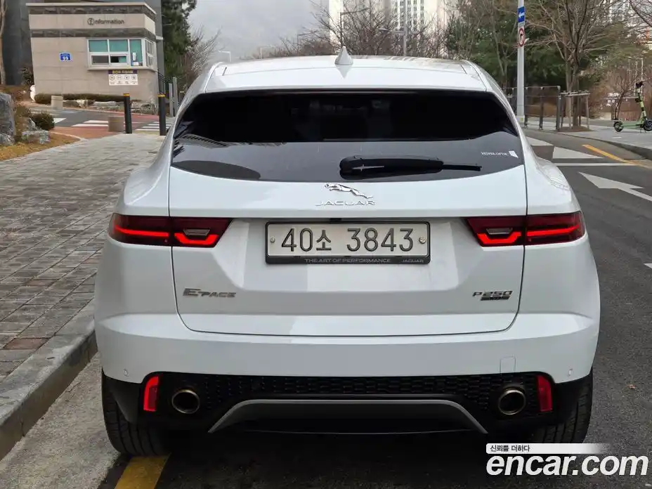 Jaguar E-Pace 2018 2.0 гидро в Москве № 305182, фото 4