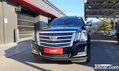 Cadillac Escalade 2018 6.2 гидро в Москве № 337082, миниатюра 3
