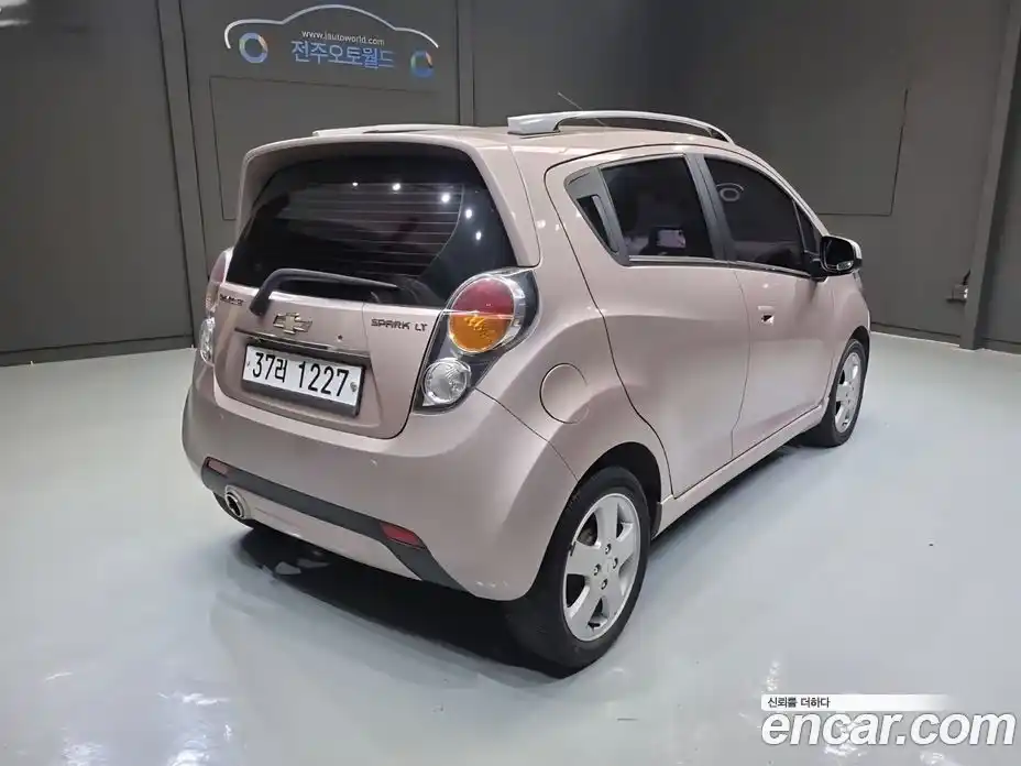 Chevrolet Spark 2012 1.0 гидро в Москве № 37818, фото 6
