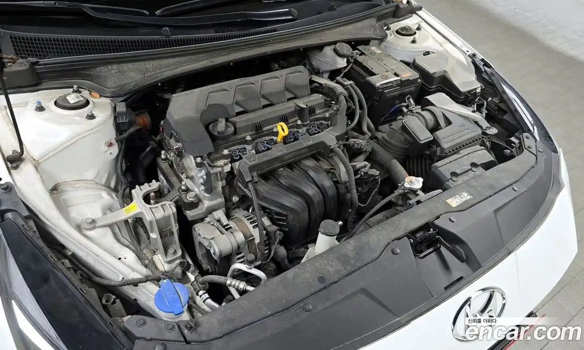 Hyundai Avante 2021 1.6 гидро в Москве № 109992, фото 6