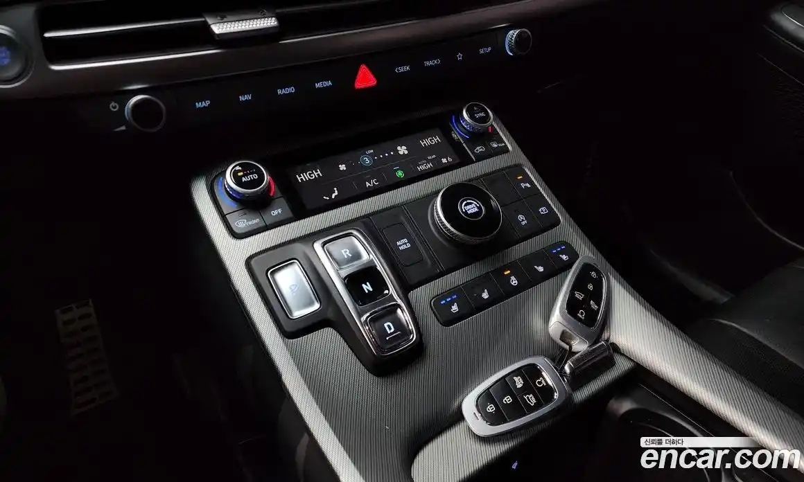 Hyundai Palisade 2022 3.8 гидро в Москве № 125707, фото 9