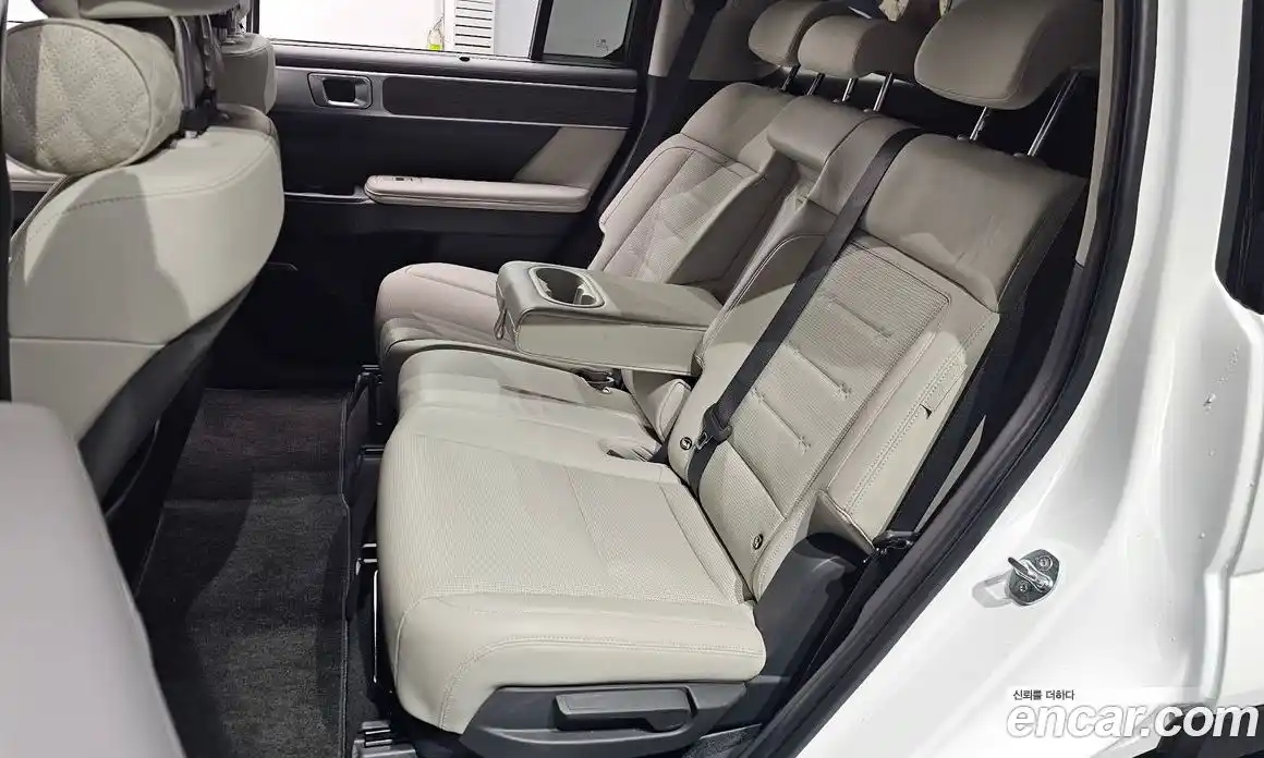 Hyundai Santa Fe 2023 1.6 гидро в Москве № 127012, фото 12