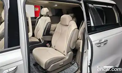 Kia Canival 2023 3.5 гидро в Москве № 132565, миниатюра 11