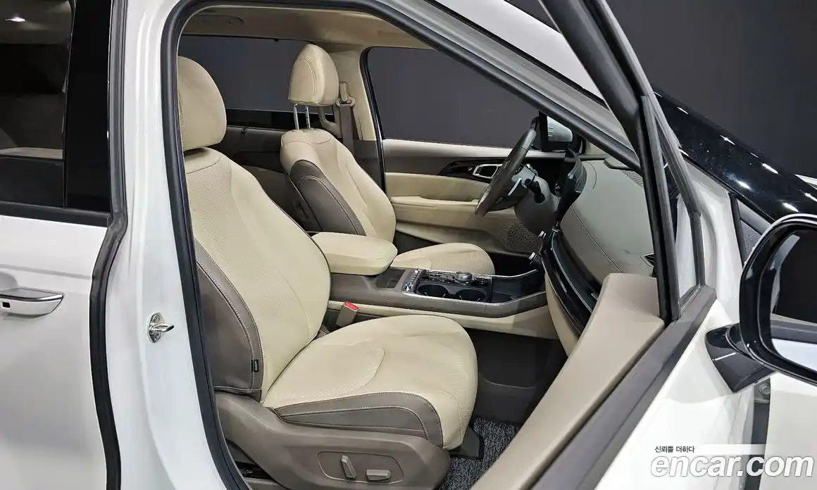 Kia Canival 2023 3.5 гидро в Москве № 132565, фото 12