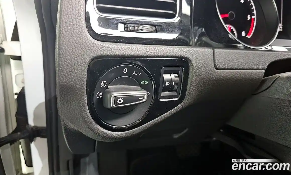 Volkswagen Golf 2013 1.6 гидро в Москве № 153832, фото 17
