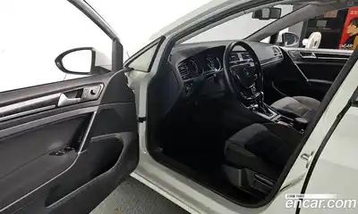Volkswagen Golf 2013 1.6 гидро в Москве № 153832, миниатюра 10
