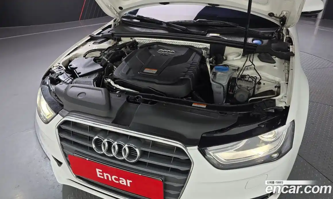 Audi A4 2014 2.0 гидро в Москве № 157870, фото 6