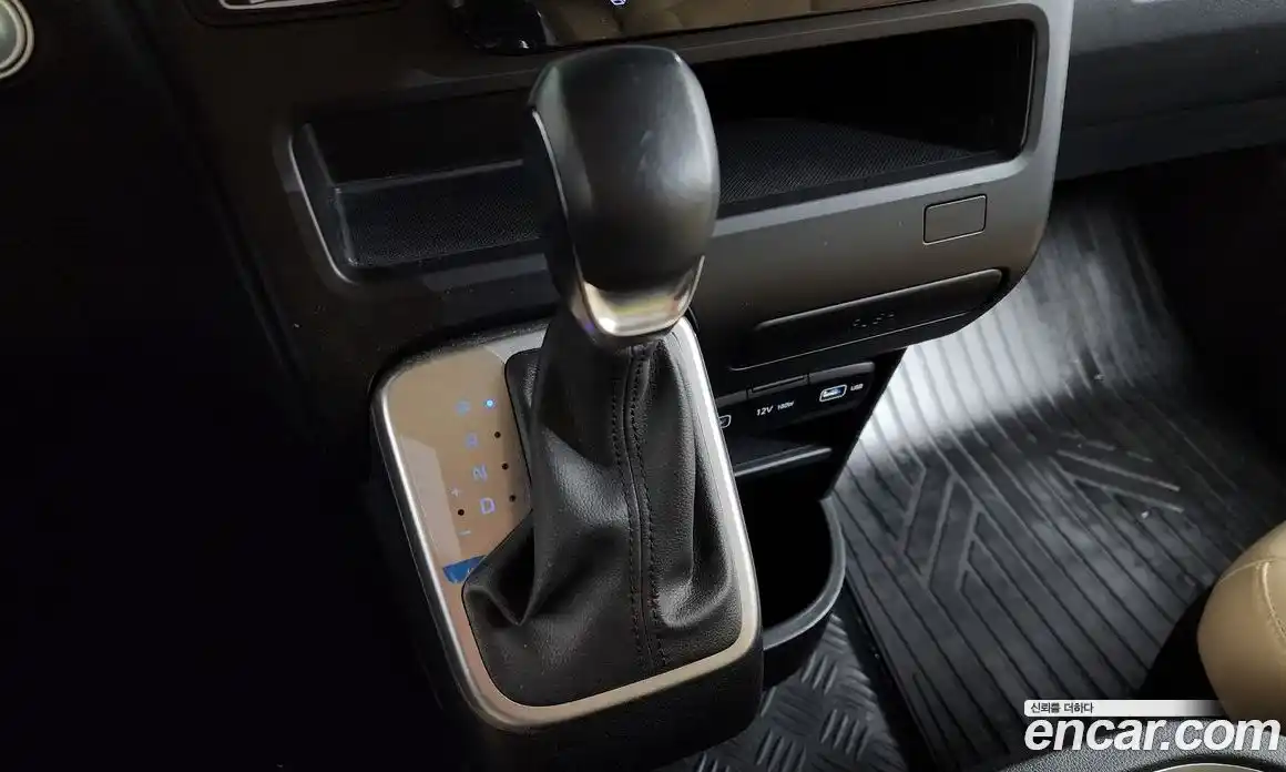 Hyundai Staria 2021 3.5 гидро в Москве, фото 12