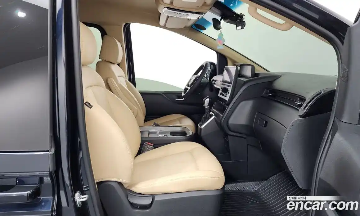 Hyundai Staria 2021 3.5 гидро в Москве, фото 15