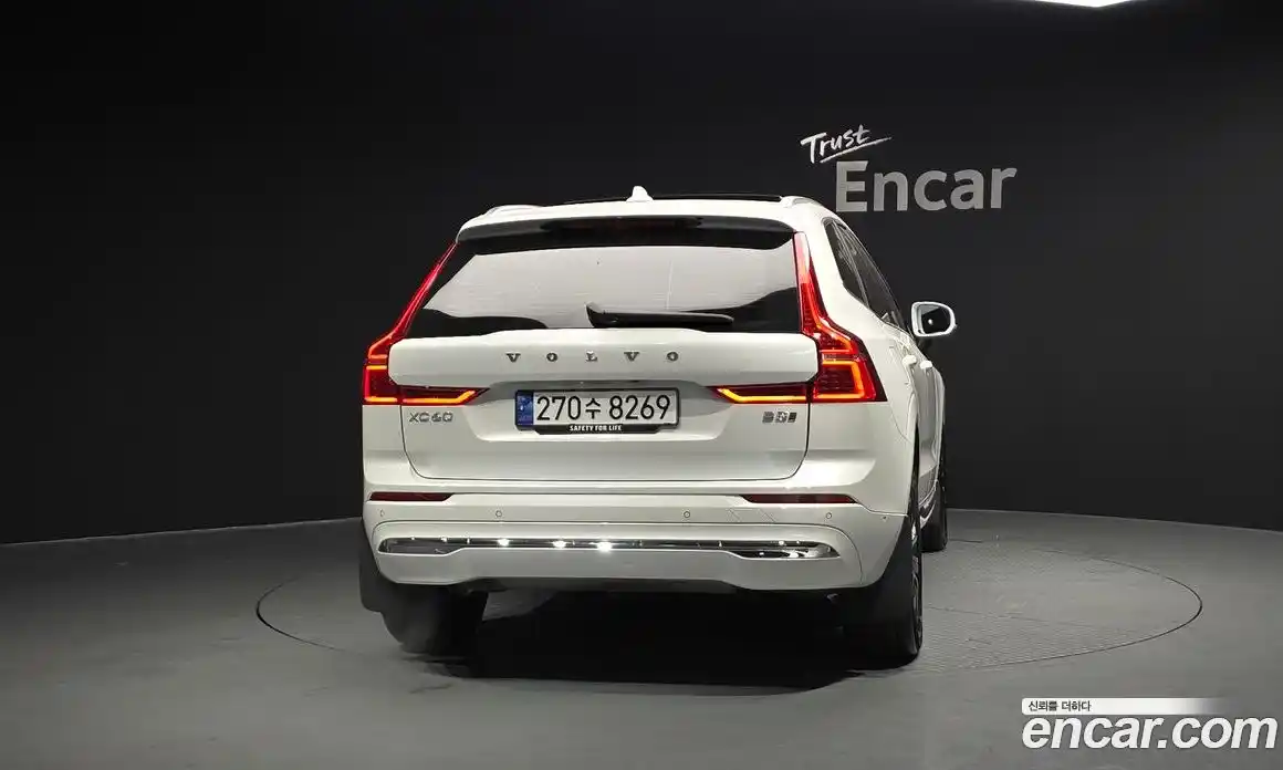 Volvo XC60 2024 2.0 гидро в Москве № 164154, фото 4