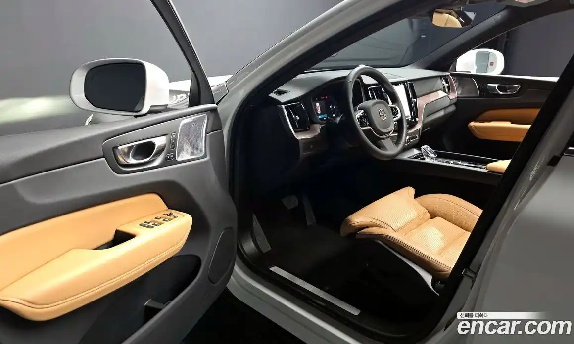Volvo XC60 2024 2.0 гидро в Москве № 164154, фото 10
