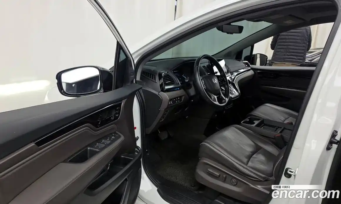 Honda Odyssey 2021 3.5 гидро в Москве № 170474, фото 10